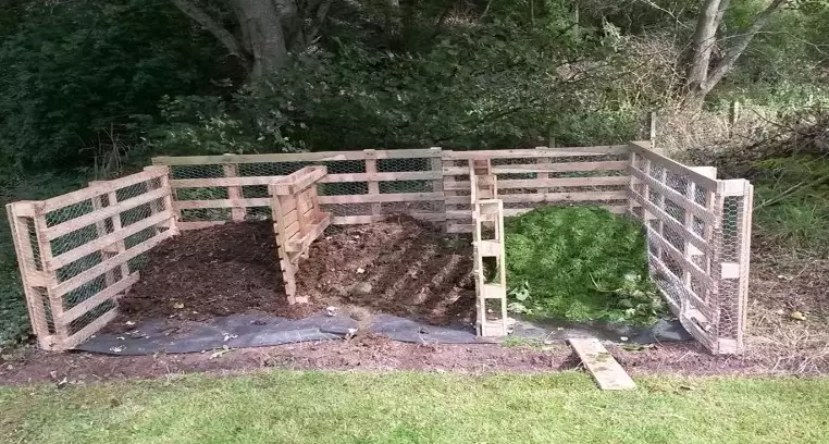 pallet compost bin lining