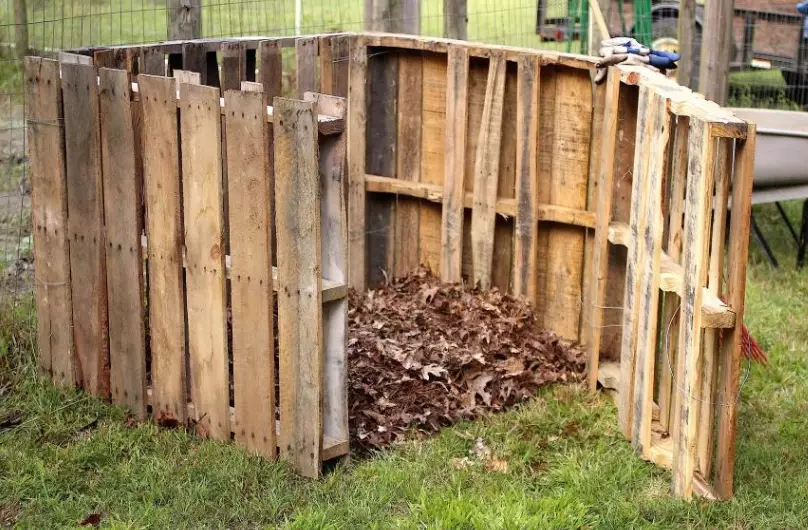 wood pallet compost