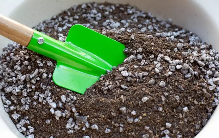 garden soil mix ratio