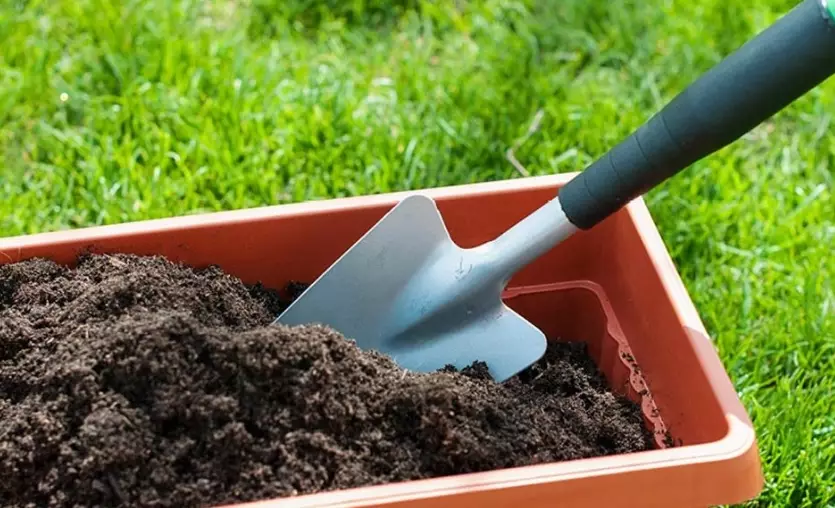 compost heap materials