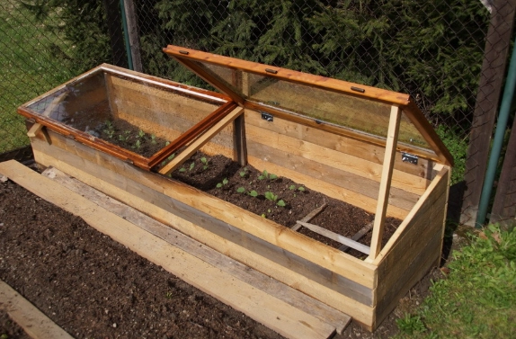 how to build a cold frame