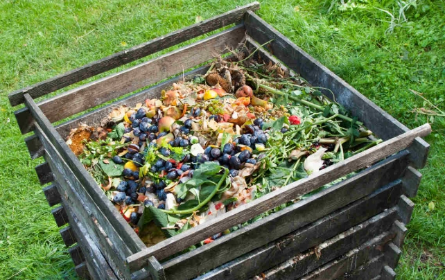 how to compost lawn