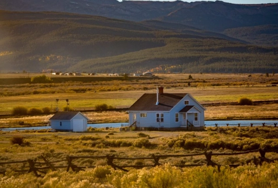 self-sufficient living