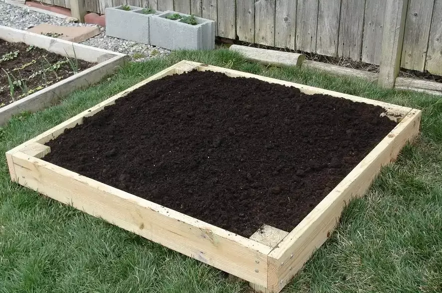DIY garden soil recipe
