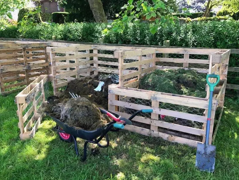 how to make a compost heap how to make a compost heap