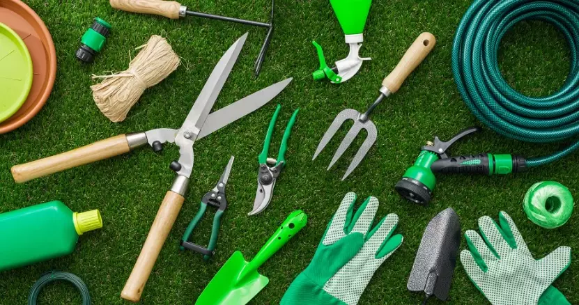 essential gardening tools
