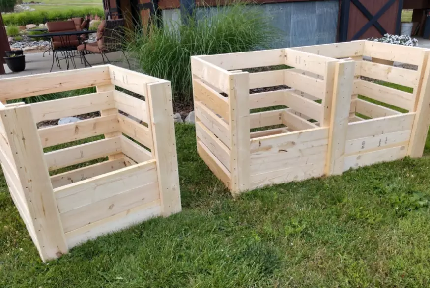 DIY compost bin