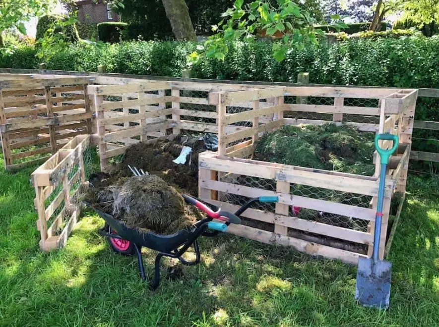 diy compost bin