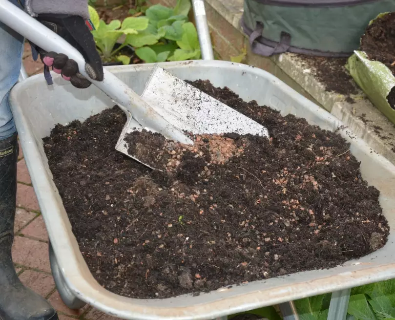 garden soil amendments
